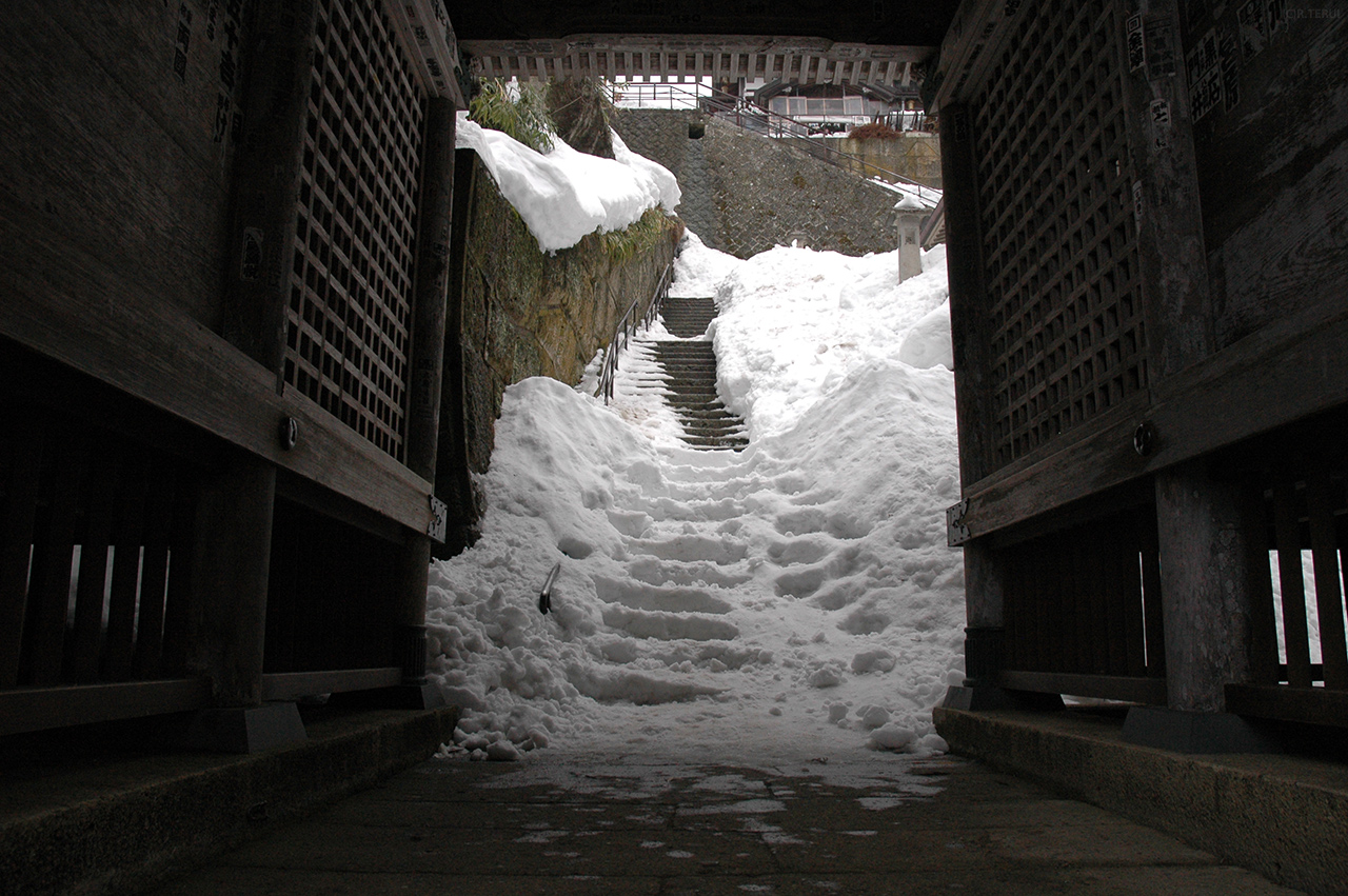 山寺　写真6　仁王門