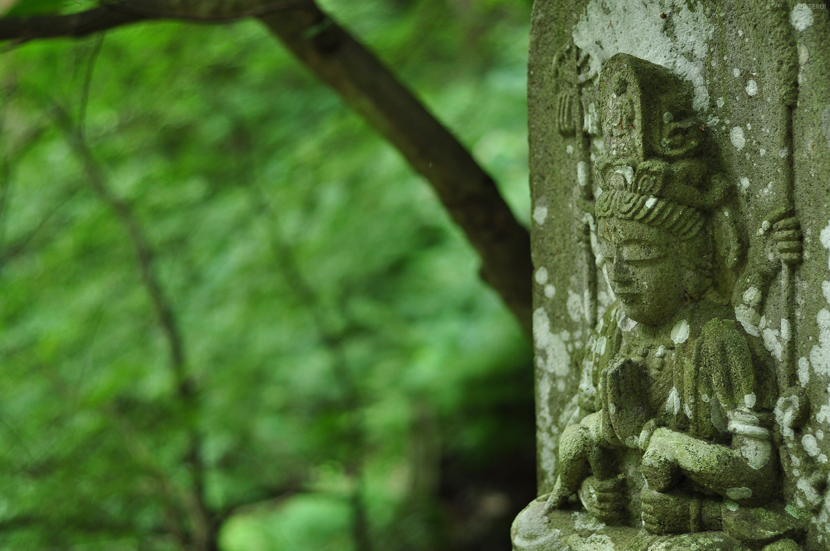 山寺　写真11　石仏