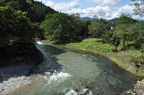 川辺　国道48号線から