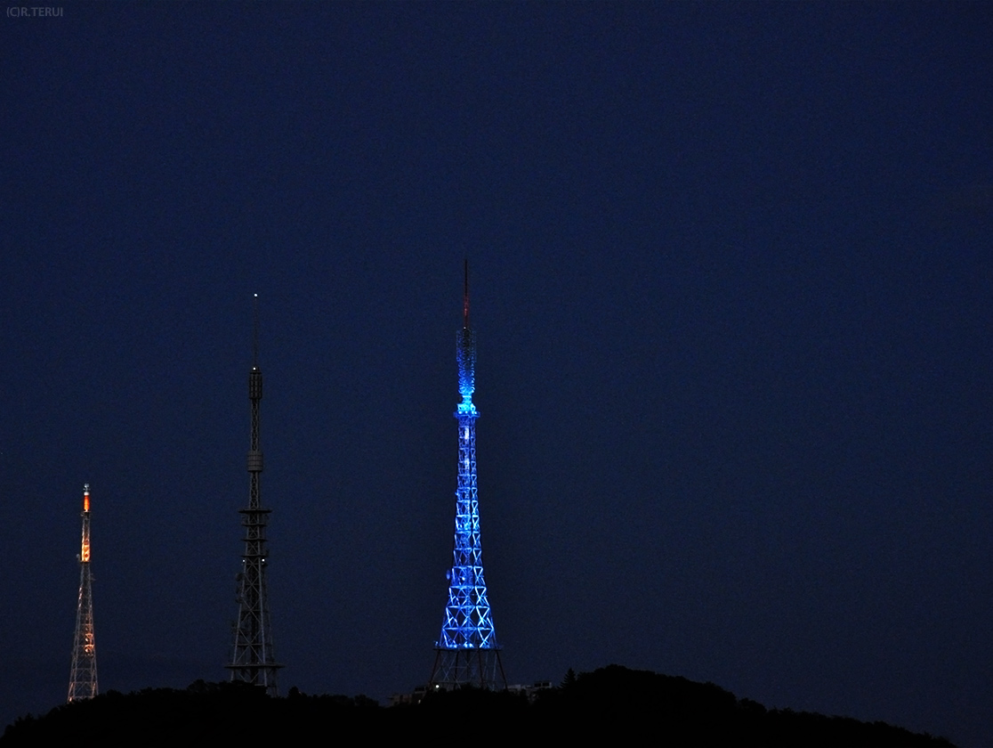 テレビ塔　夜