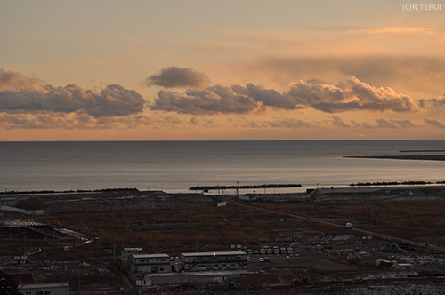 夕暮れの海1　日和山から